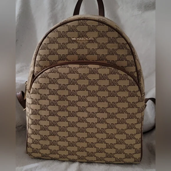 Michael Kors | Bags | Mochila Mk Original | Poshmark display picture 3